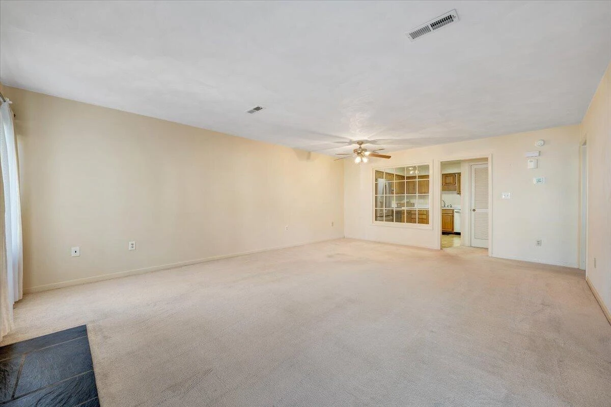 2323 Wood Gate LN - Photo 3