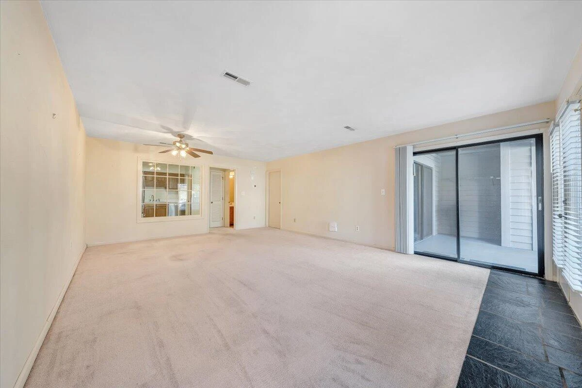 2323 Wood Gate LN - Photo 4