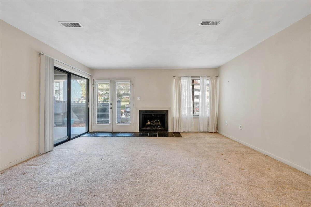 2323 Wood Gate LN - Photo 5