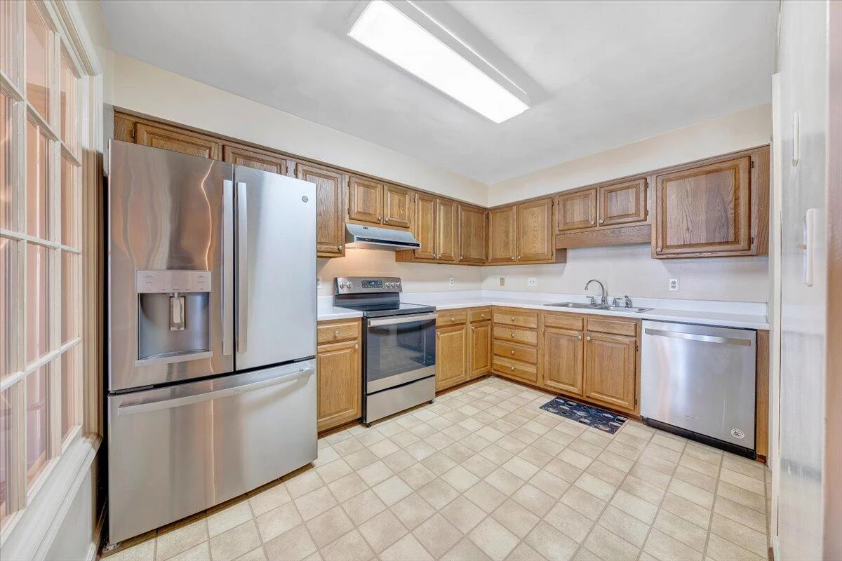2323 Wood Gate LN - Photo 6