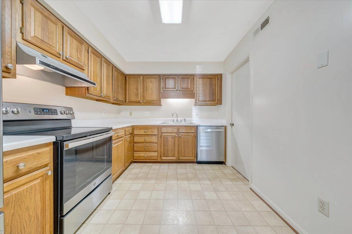 2323 Wood Gate LN - Photo 7