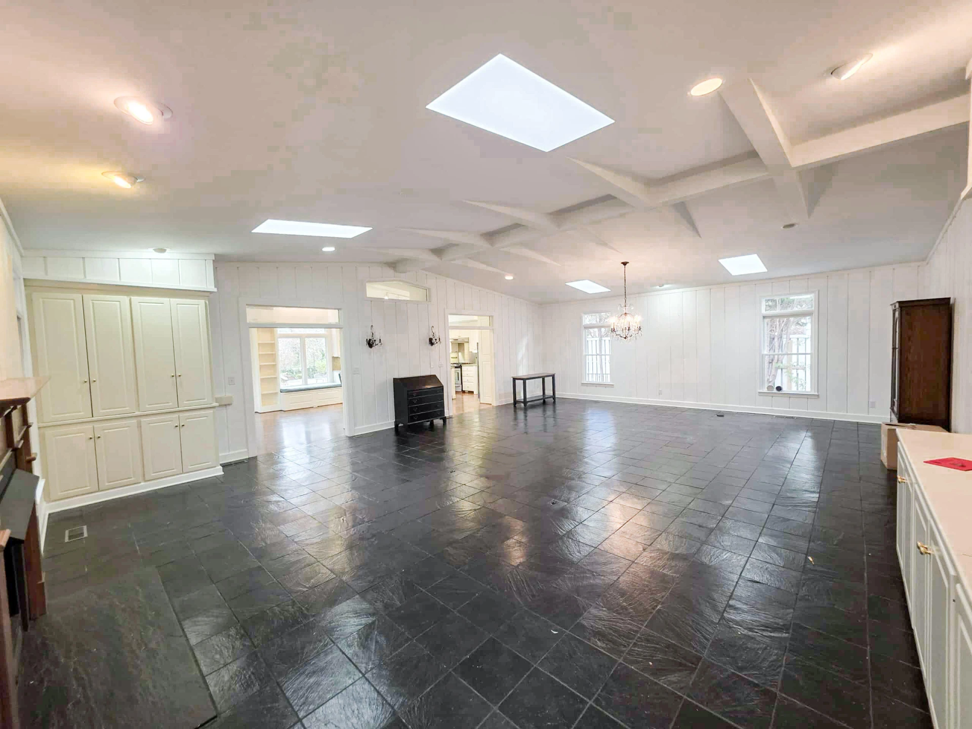801 Virginia AVE - Photo 32