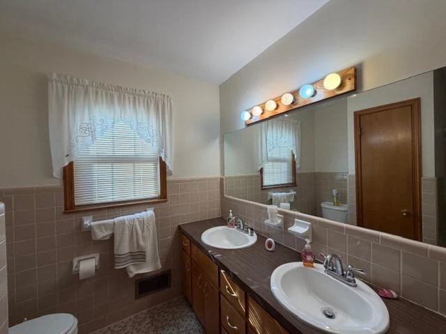 525 Tanglewood DR - Photo 17
