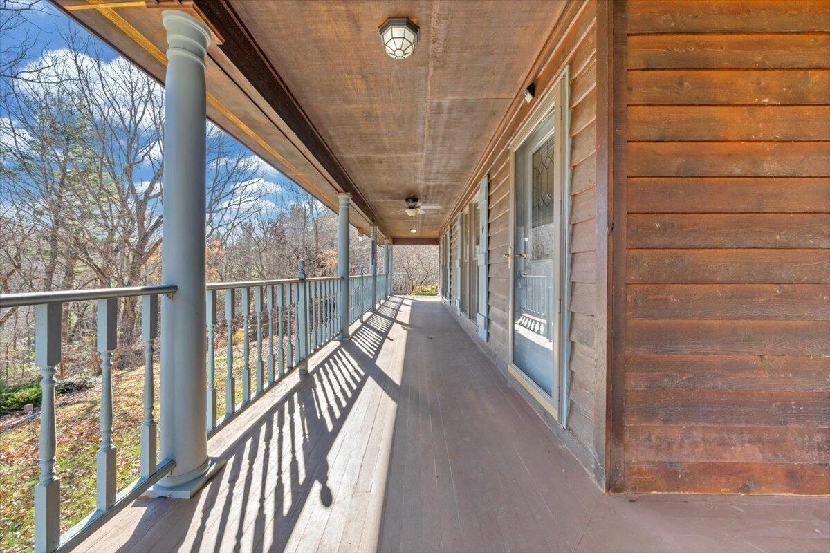 7 Craig Valley DR - Photo 17
