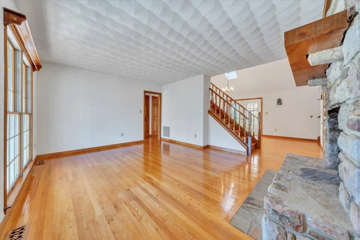 7 Craig Valley DR - Photo 19
