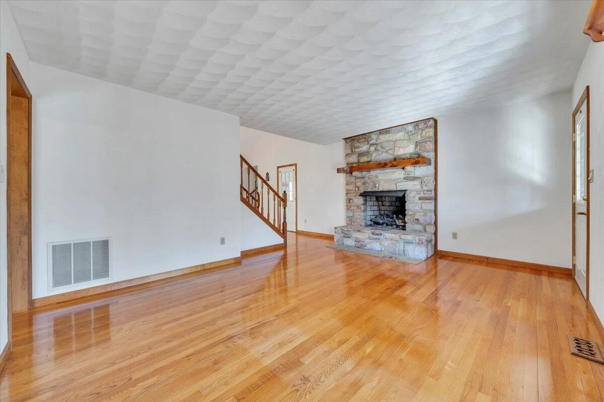 7 Craig Valley DR - Photo 20