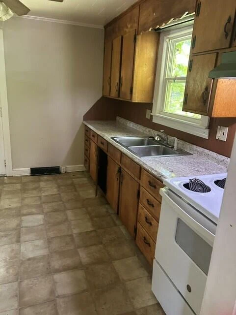 1806 Padbury AVE SE - Photo 4