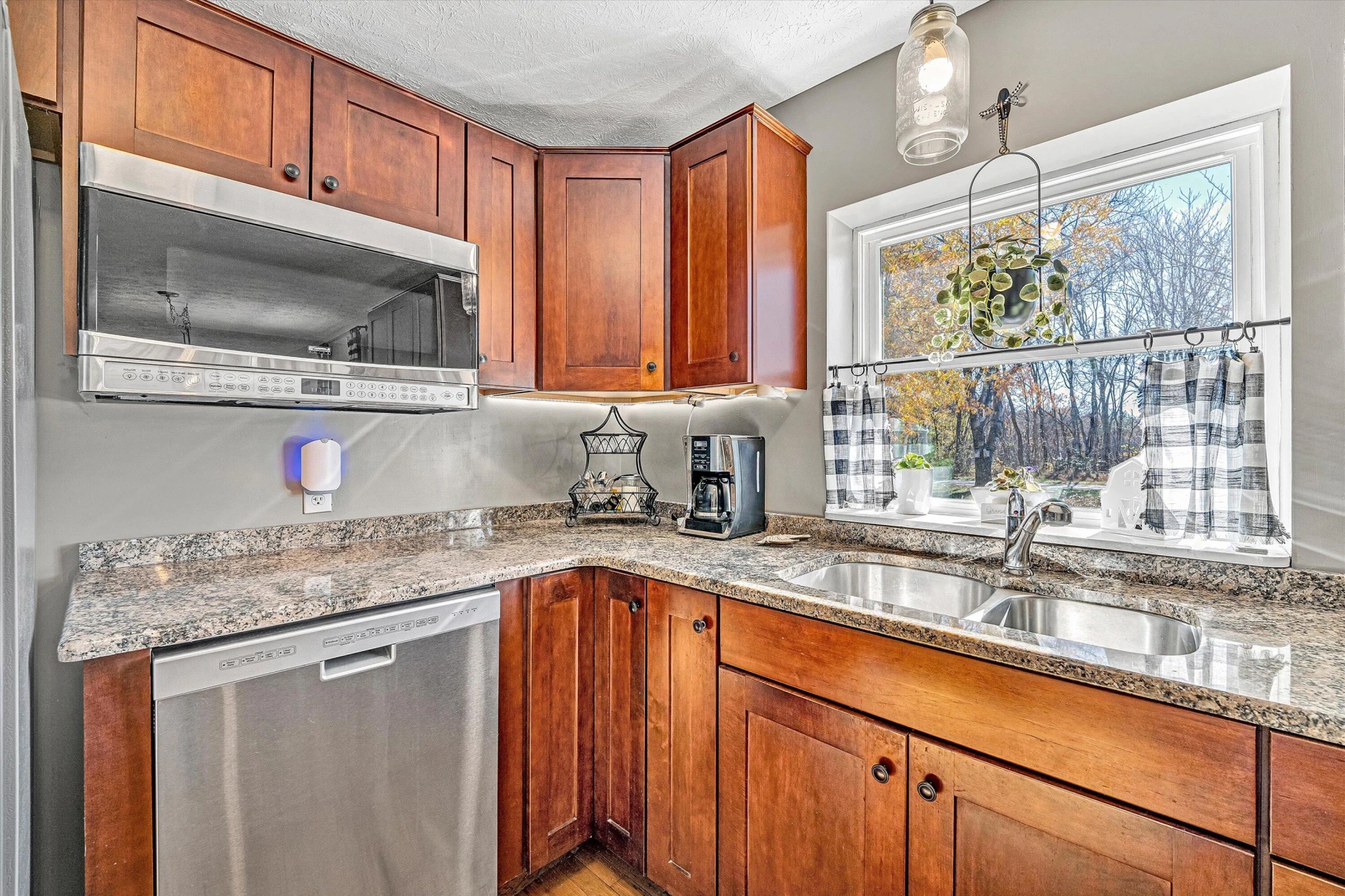 1620 Ayers RD - Photo 23