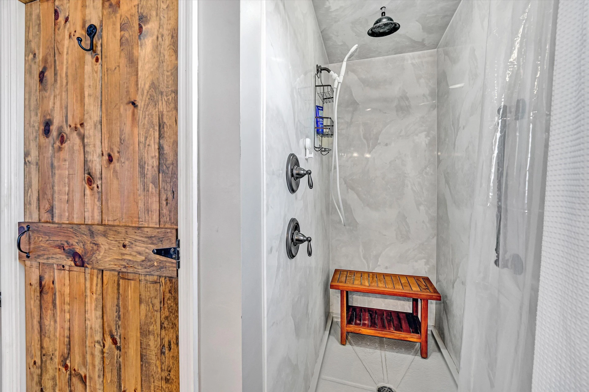 1620 Ayers RD - Photo 32