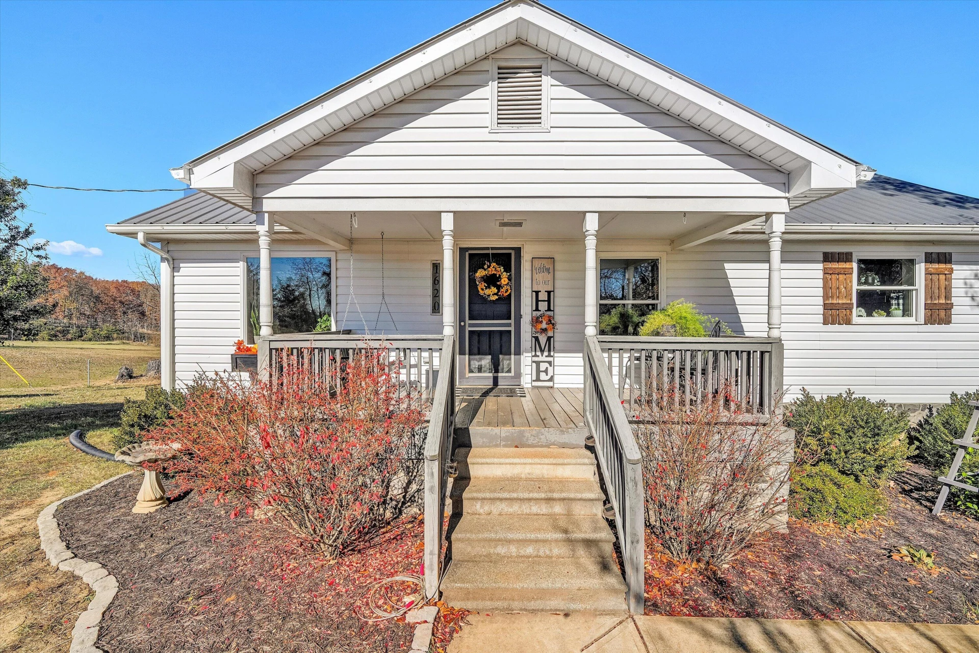 1620 Ayers RD - Photo 11