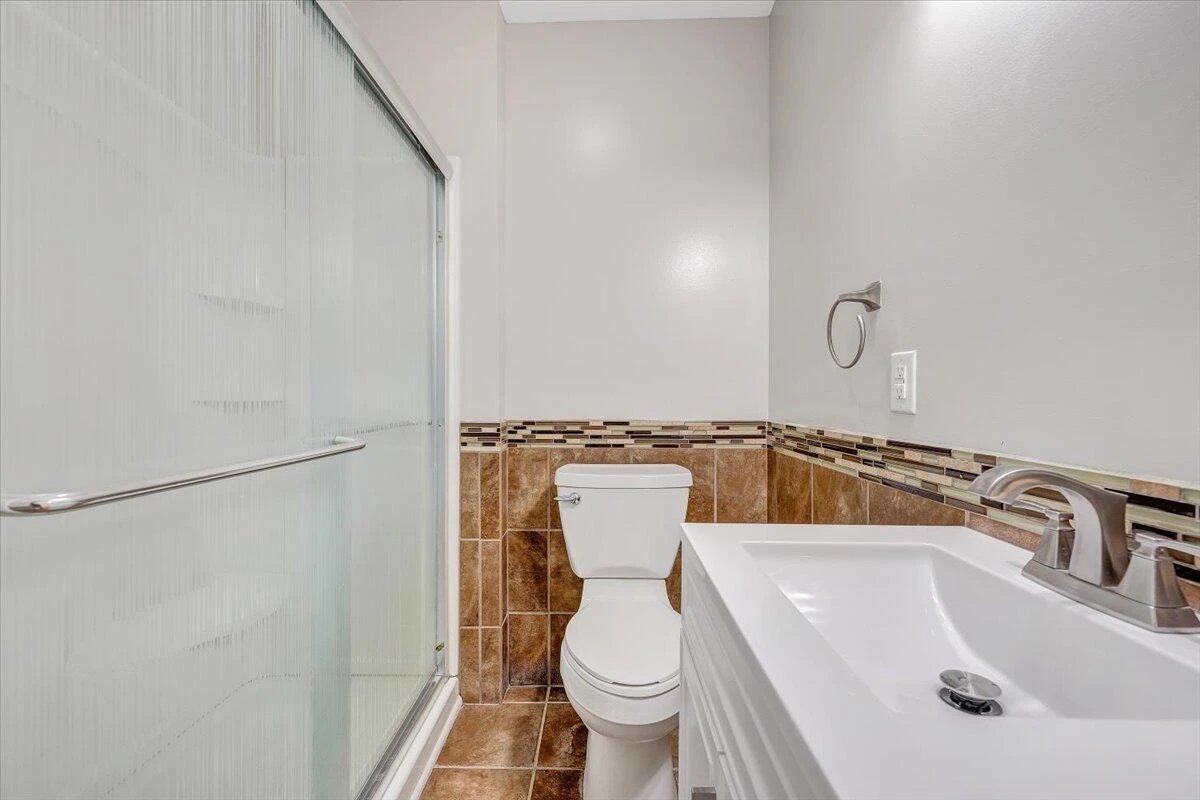 1724 Starview DR - Photo 25