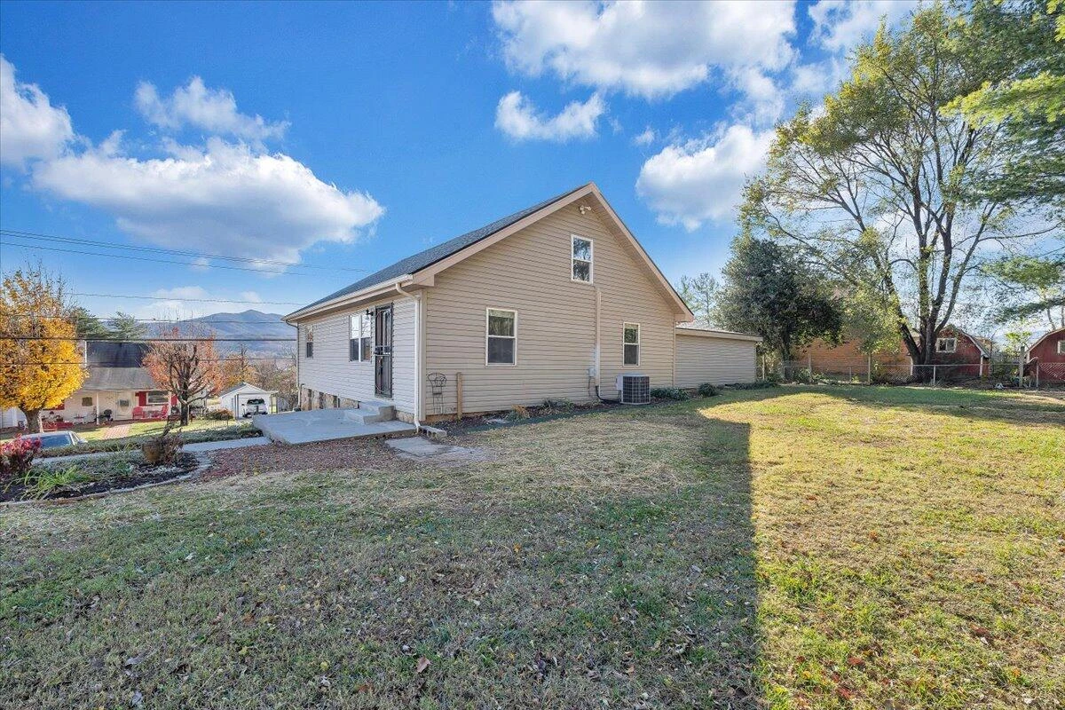 1724 Starview DR - Photo 38