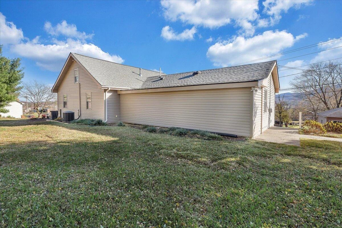 1724 Starview DR - Photo 41
