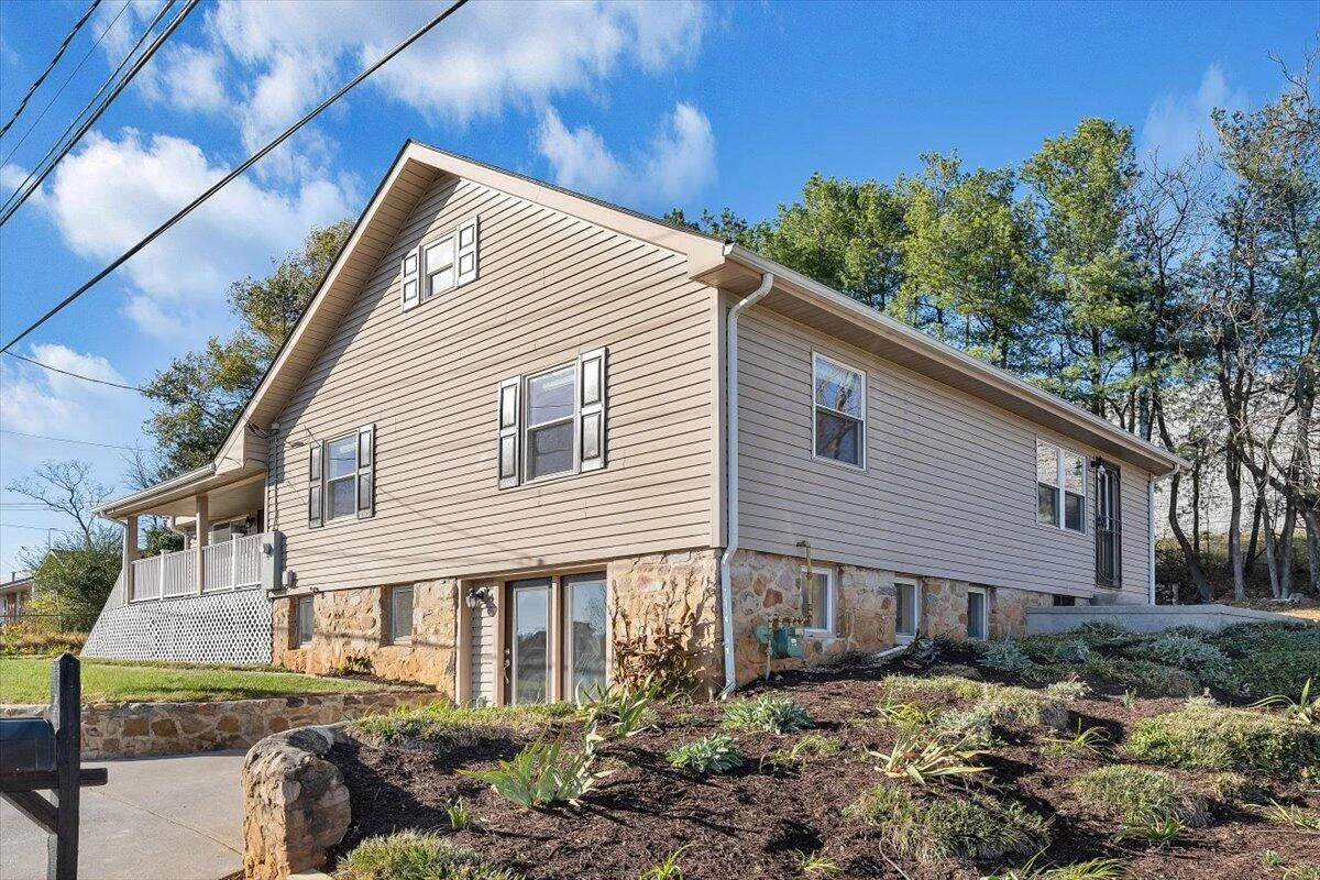 1724 Starview DR - Photo 44