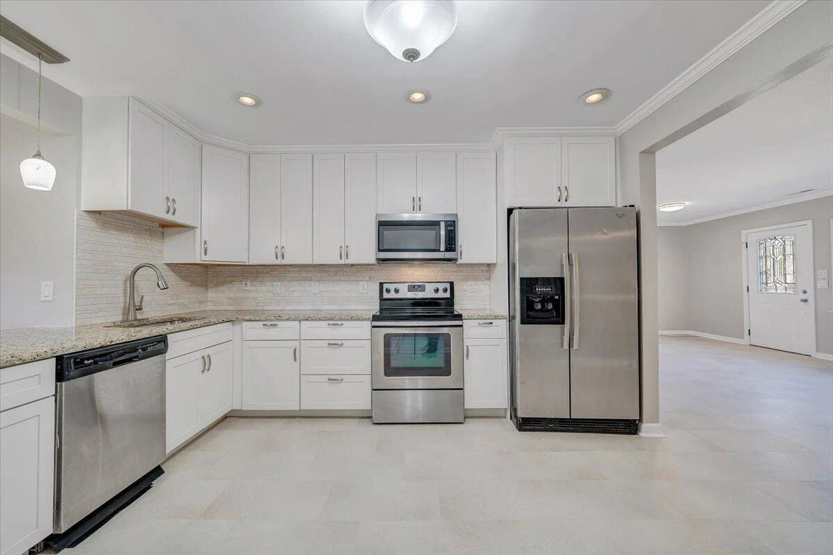 1724 Starview DR - Photo 8