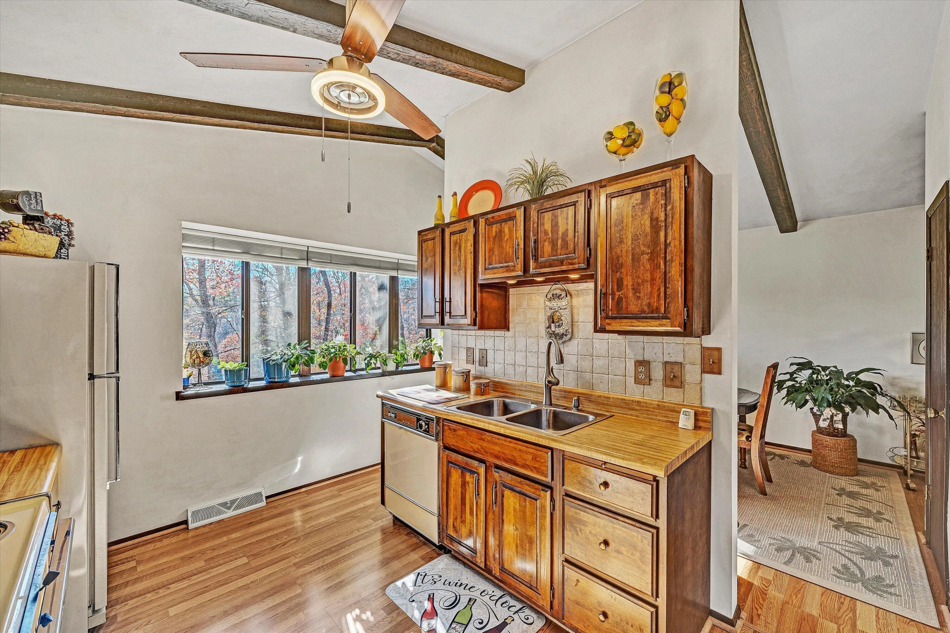 1046 Mountain Pass RD - Photo 10
