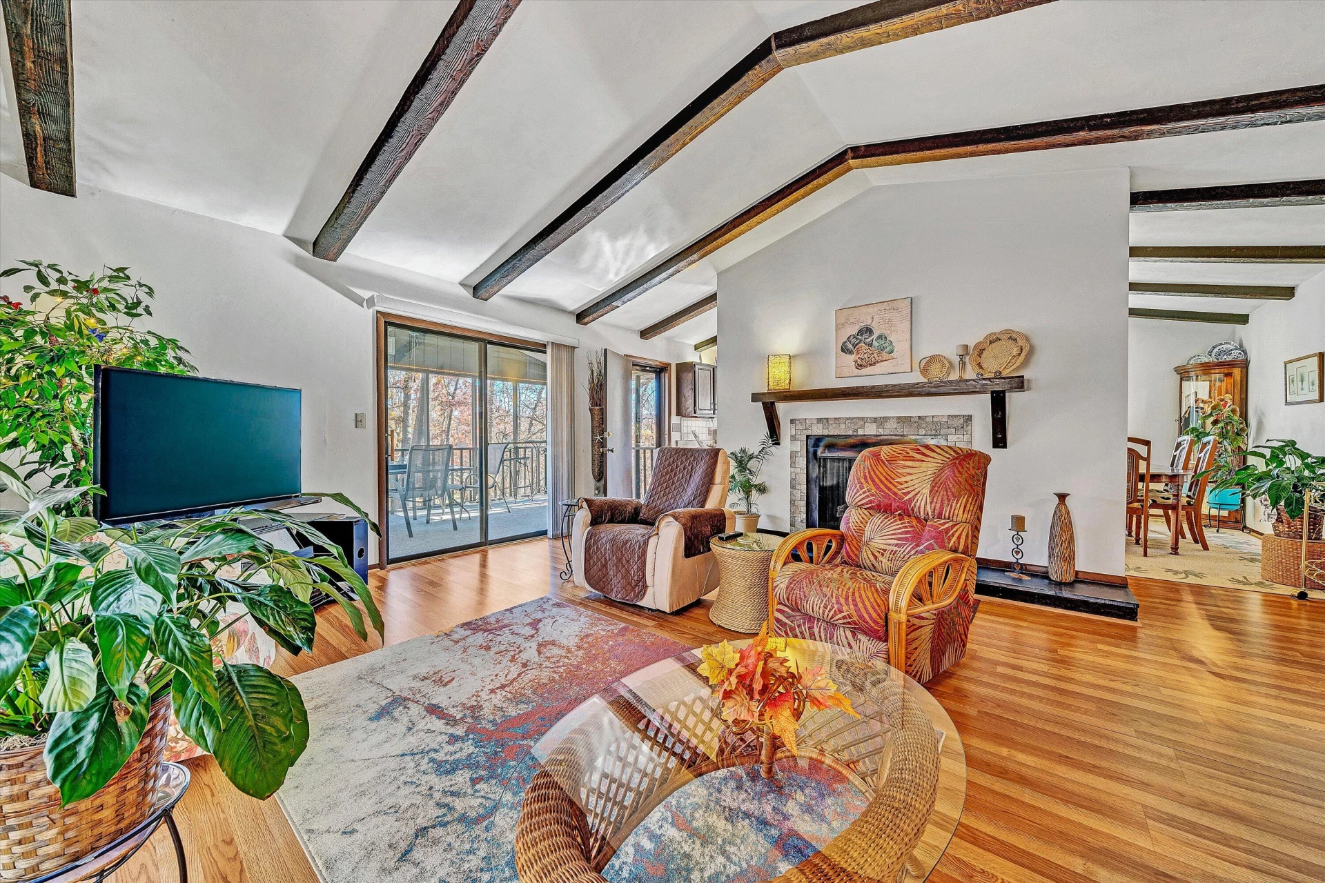 1046 Mountain Pass RD - Photo 5