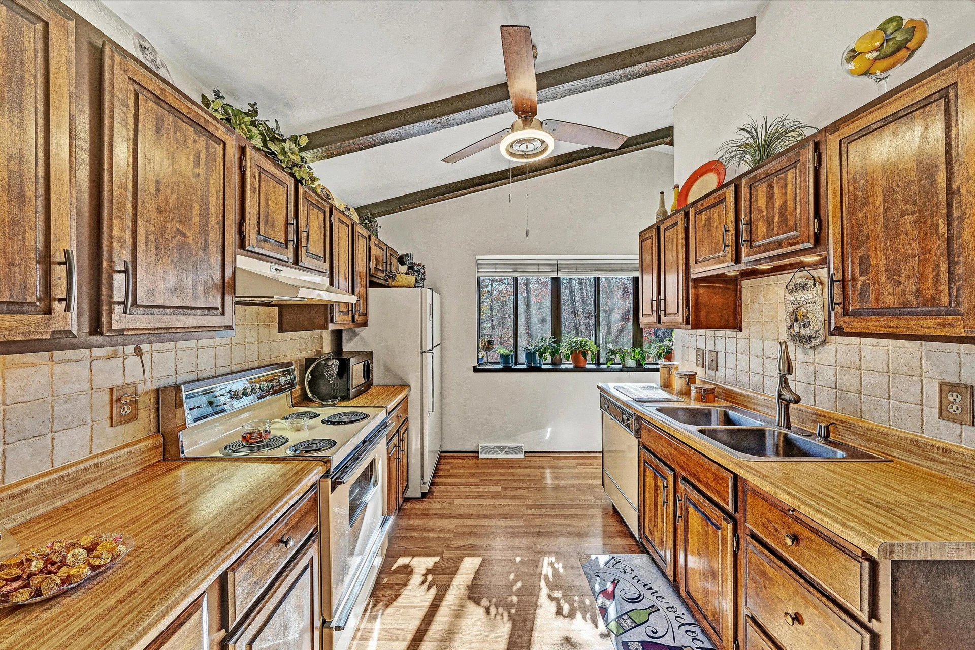 1046 Mountain Pass RD - Photo 9