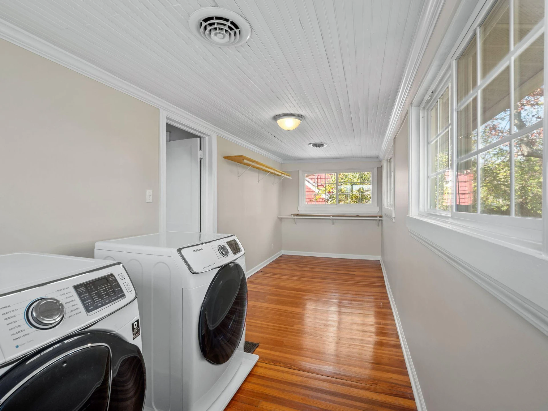 1005 Howbert AVE SW - Photo 29