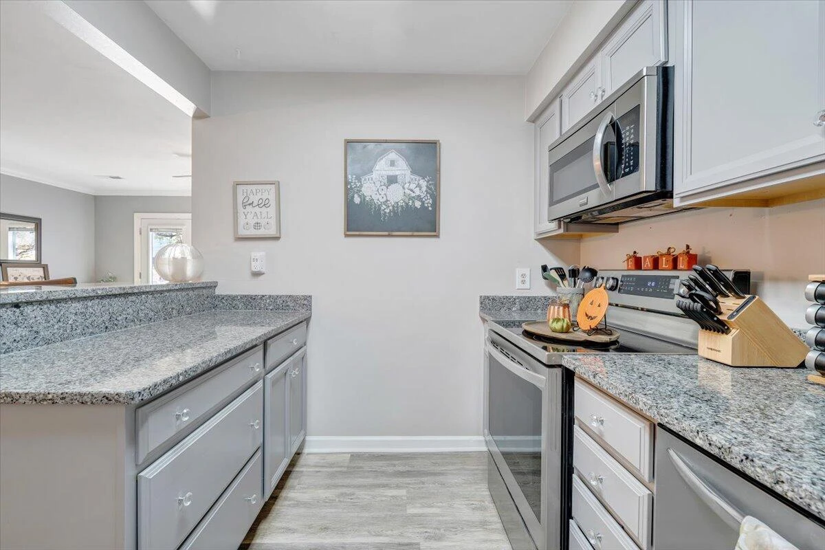 7147 Snowberry CIR - Photo 13