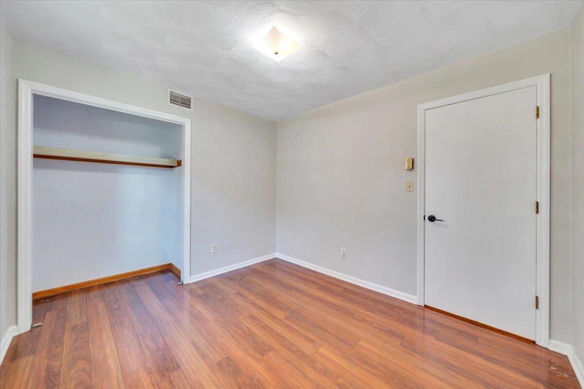 2216 East Ruritan RD - Photo 37