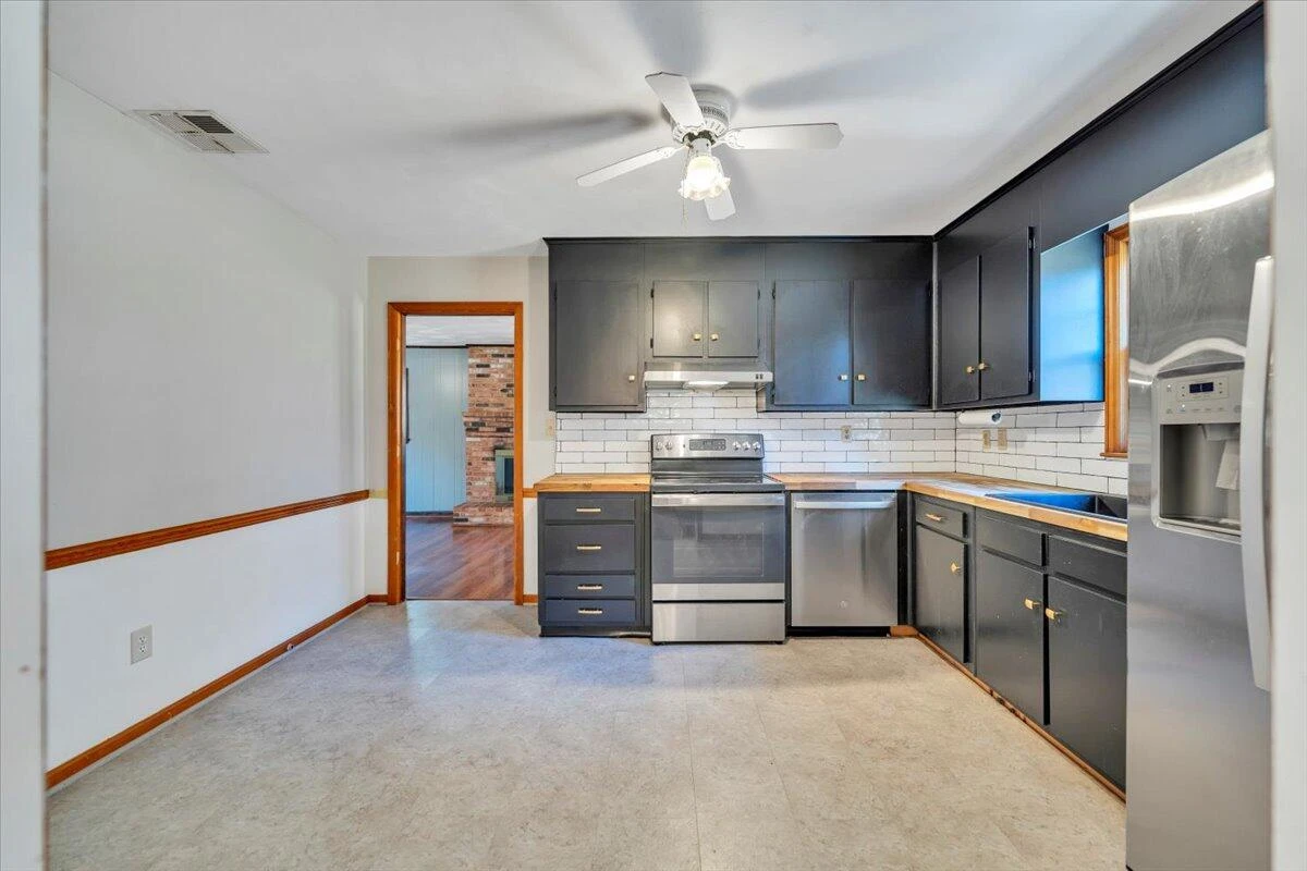 2216 East Ruritan RD - Photo 9