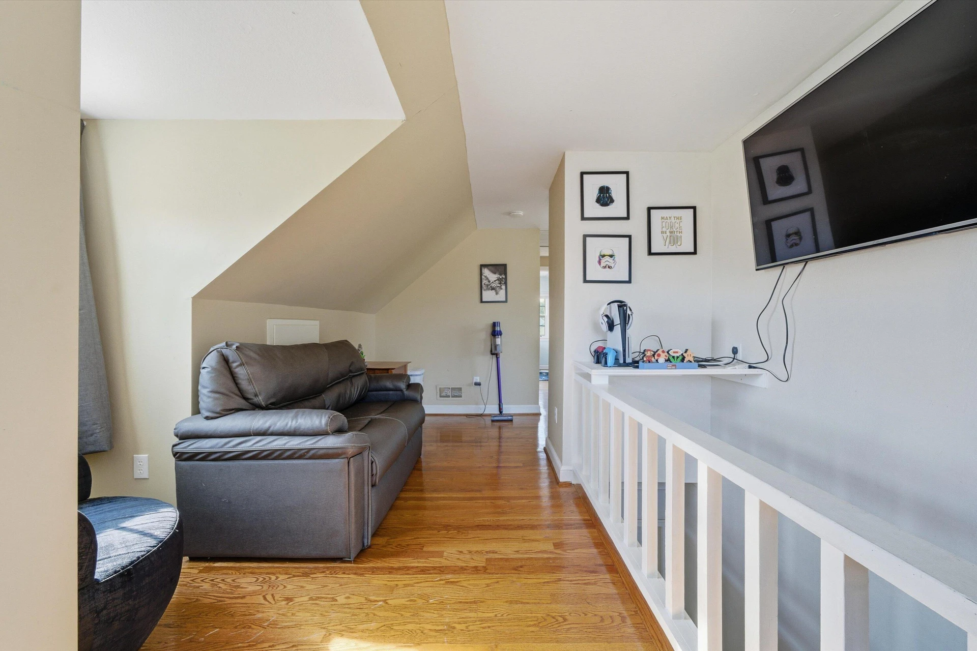 723 Yorkshire ST - Photo 15