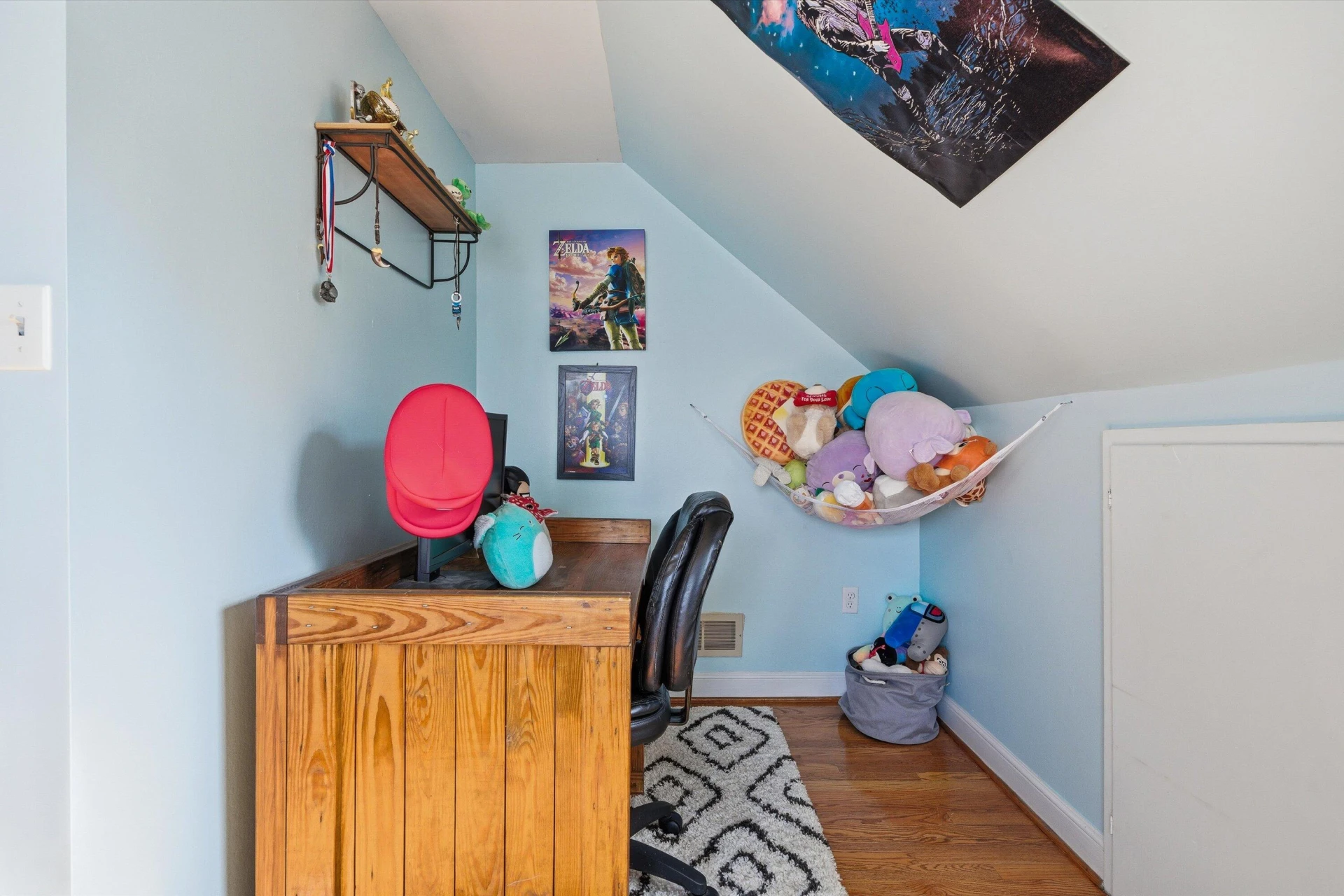 723 Yorkshire ST - Photo 20