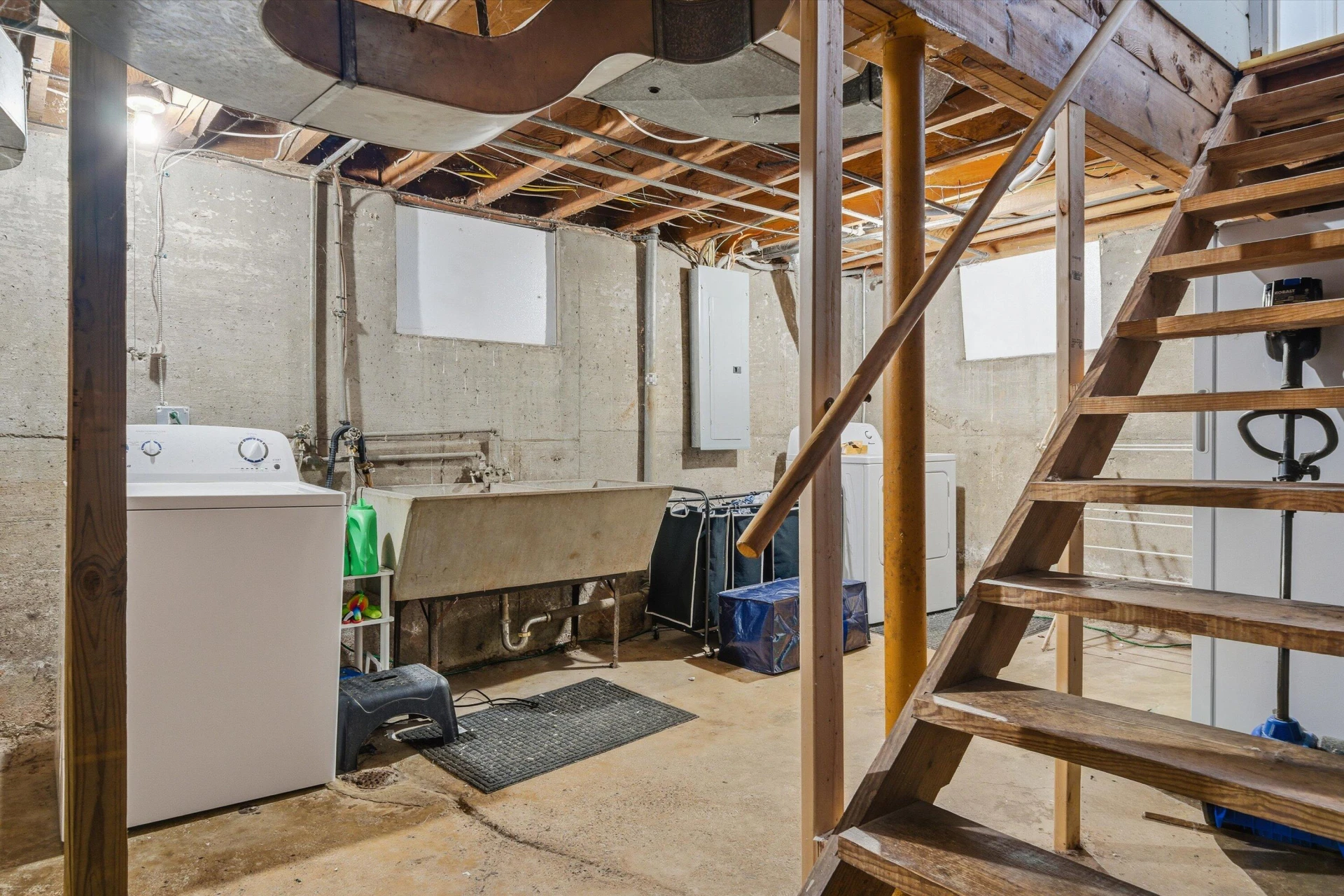723 Yorkshire ST - Photo 22