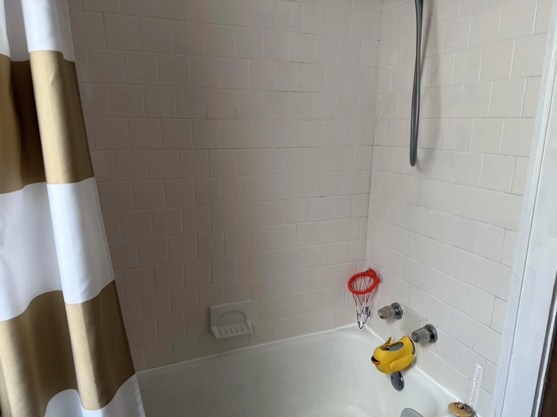 2438 King ST NE - Photo 9