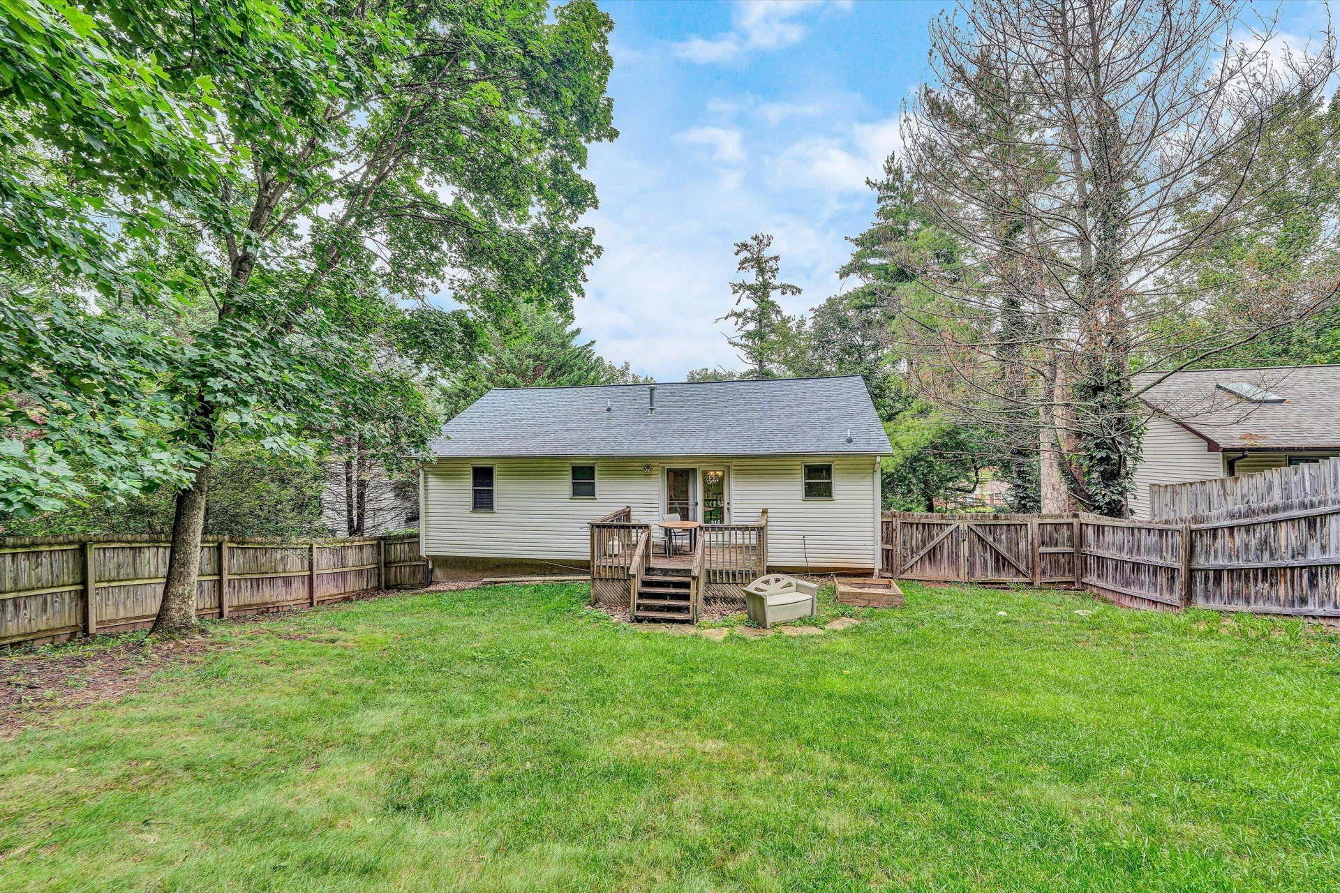2714 Grandin RD SW - Photo 25
