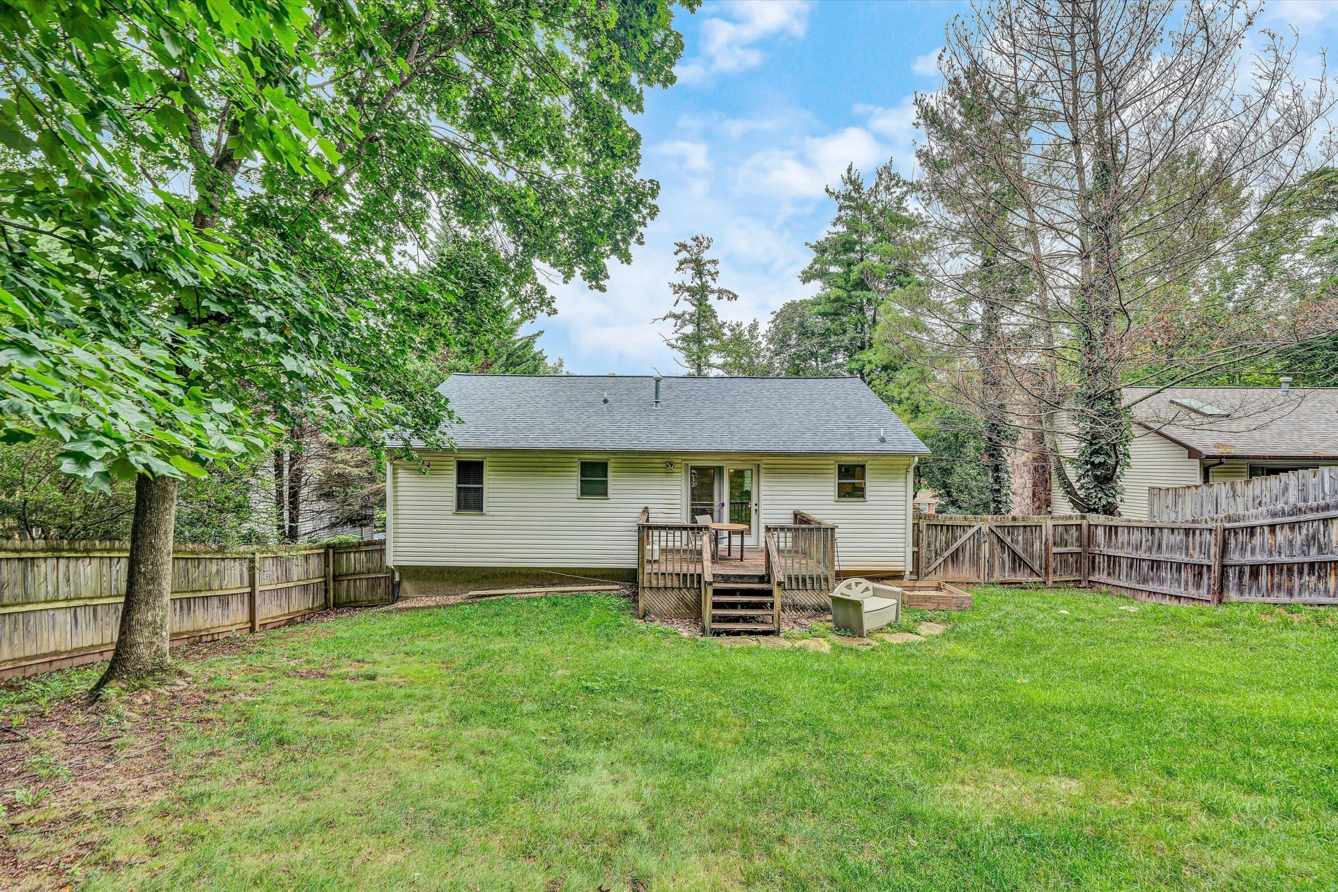 2714 Grandin RD SW - Photo 26