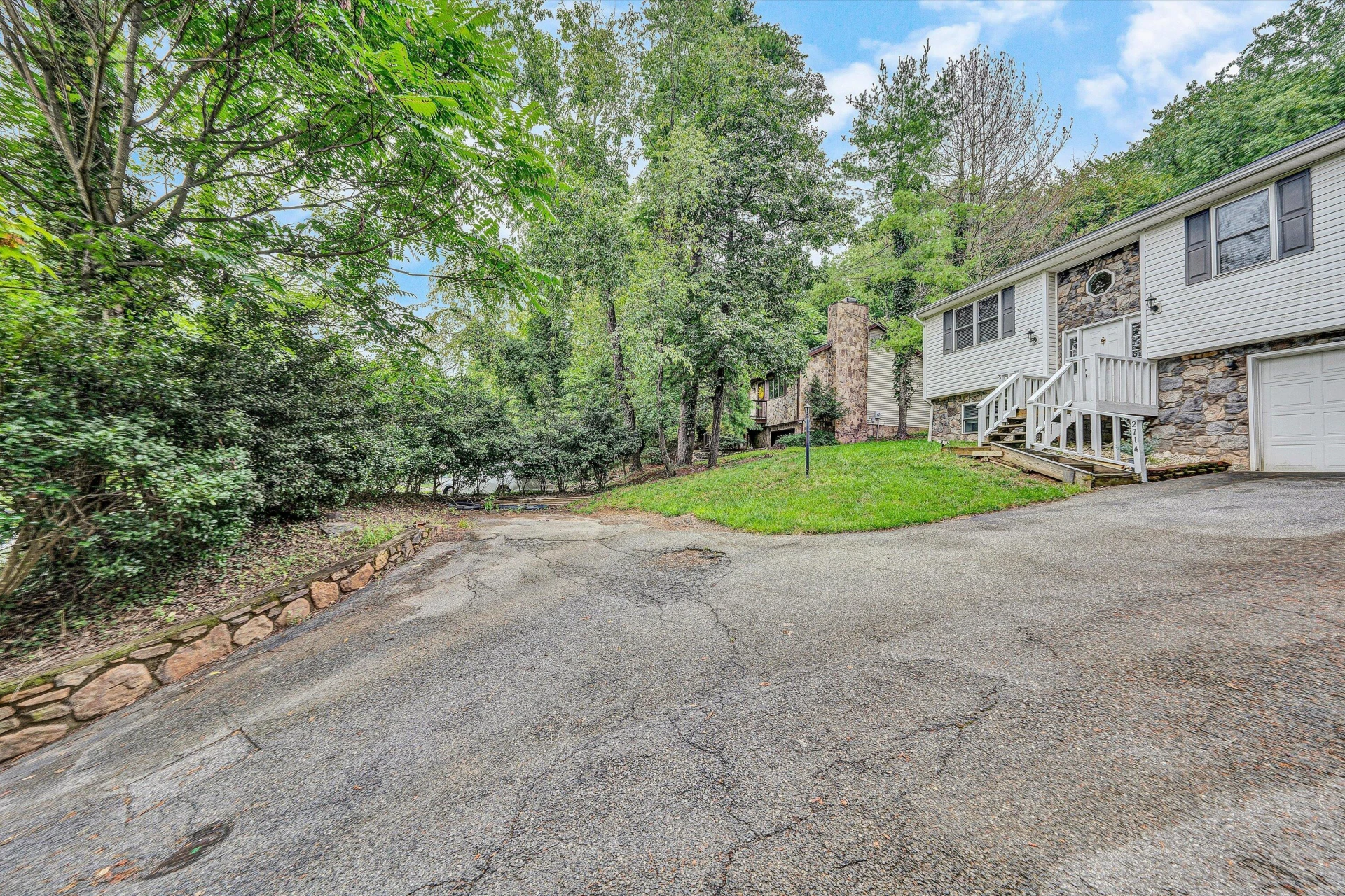 2714 Grandin RD SW - Photo 29