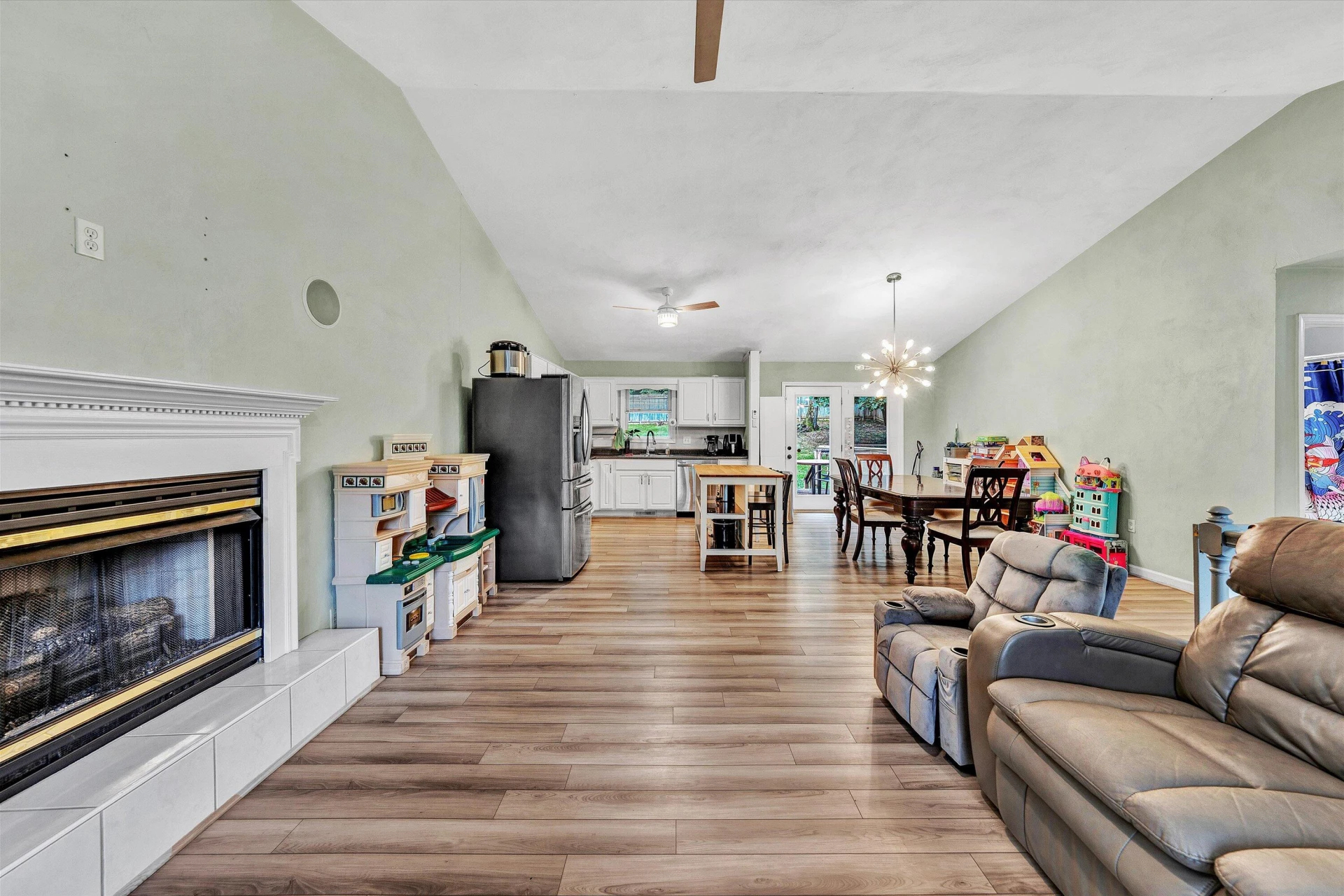 2714 Grandin RD SW - Photo 4