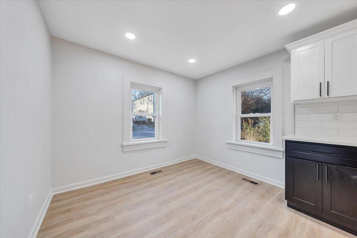 50 Bower ST NW - Photo 6