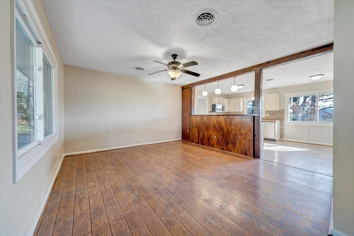 1100 Flint DR - Photo 18
