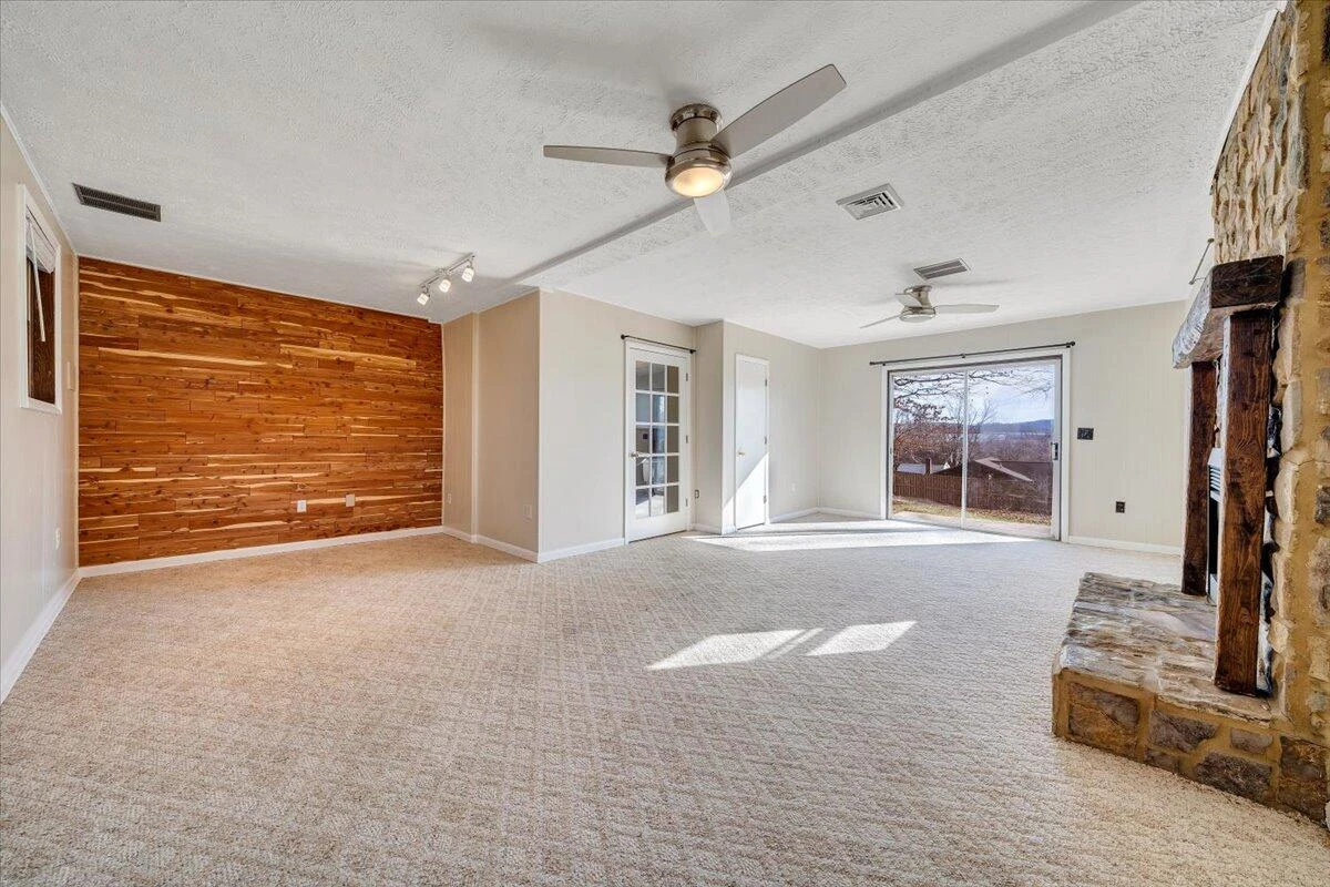 1100 Flint DR - Photo 36