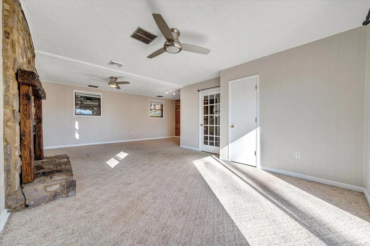 1100 Flint DR - Photo 37