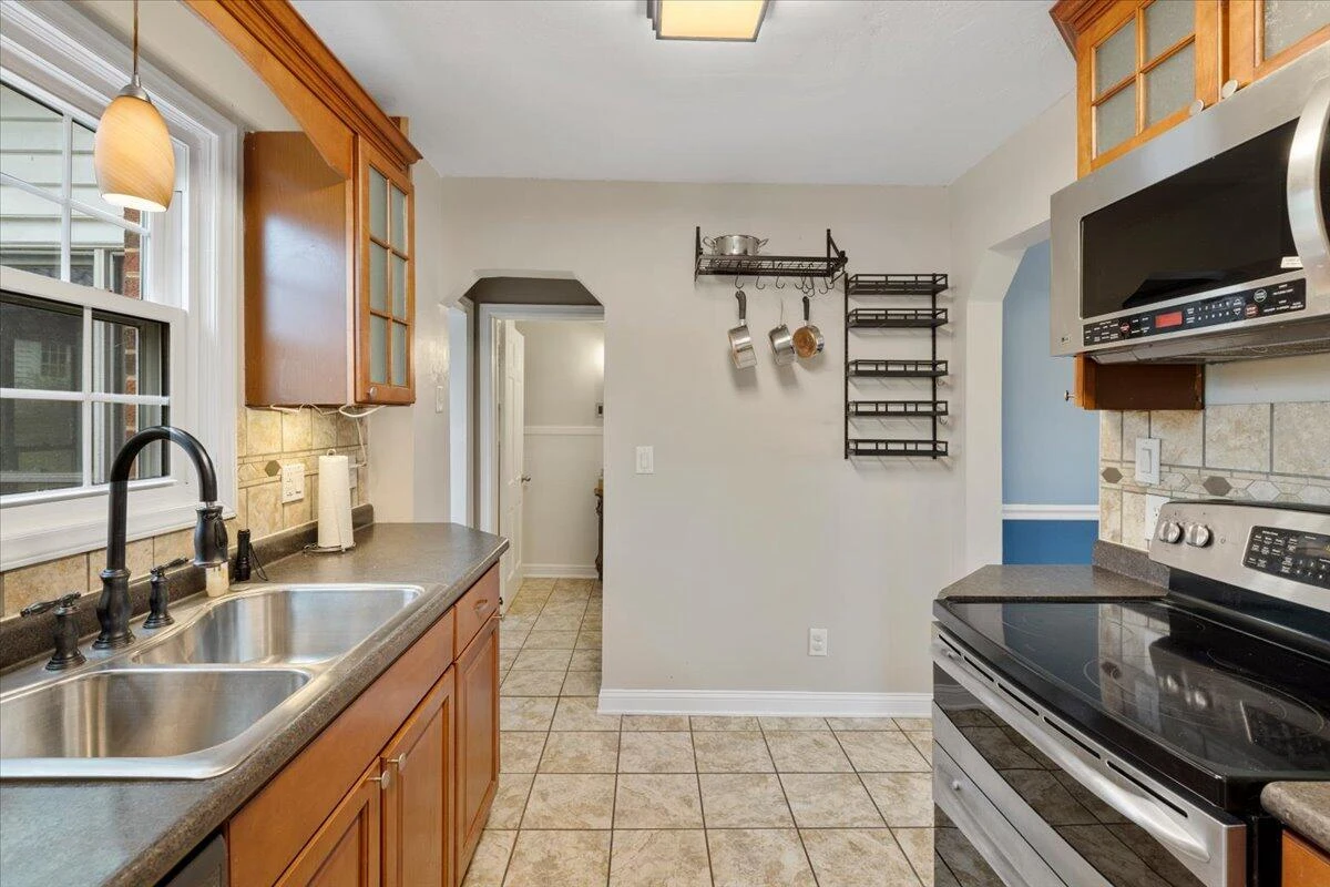 3581 Grandin RD SW - Photo 15