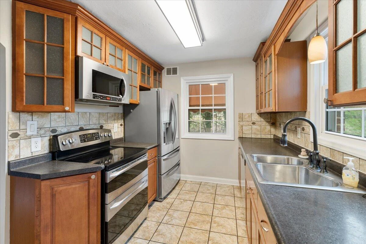 3581 Grandin RD SW - Photo 16