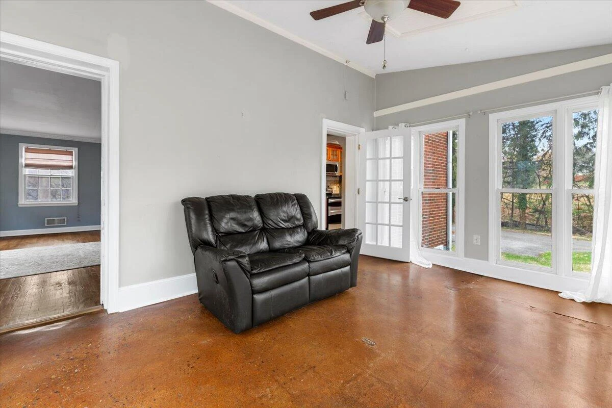 3581 Grandin RD SW - Photo 22
