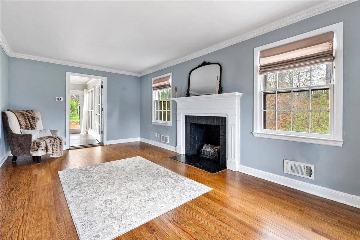 3581 Grandin RD SW - Photo 31