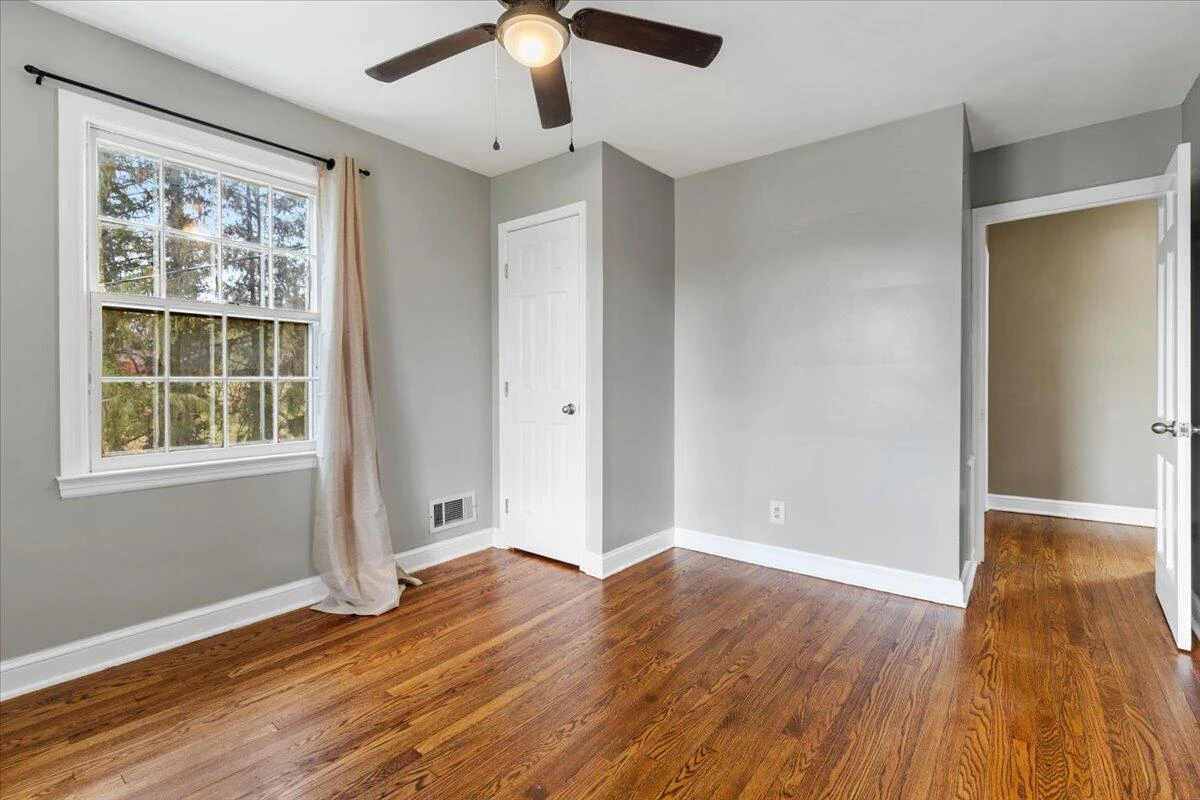 3581 Grandin RD SW - Photo 39