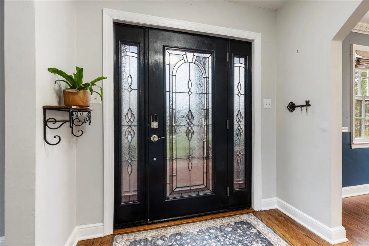 3581 Grandin RD SW - Photo 4