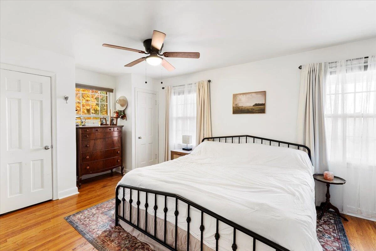 3581 Grandin RD SW - Photo 45