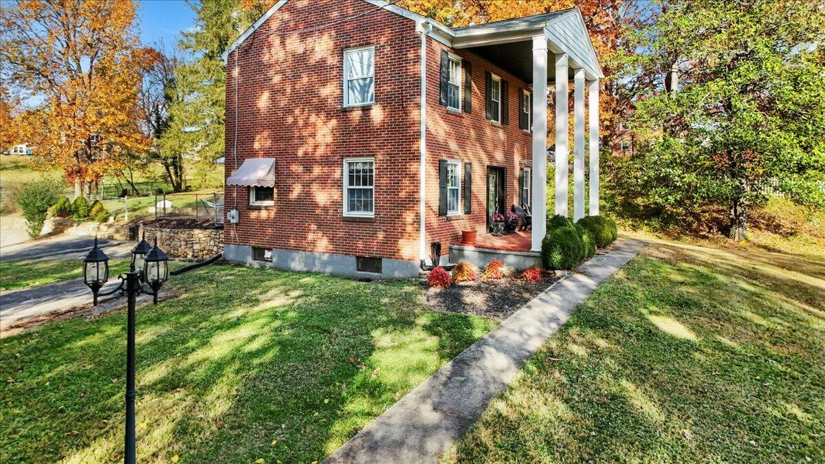 3581 Grandin RD SW - Photo 69