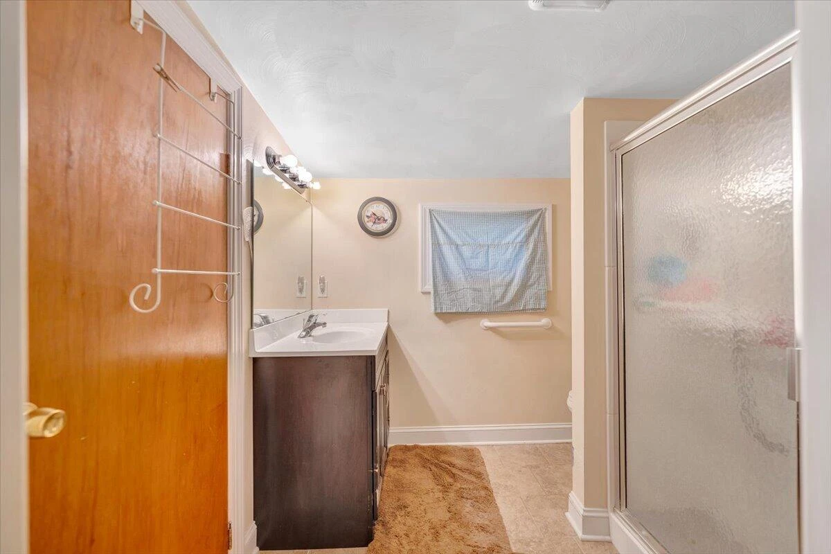 373 Richardson DR - Photo 15