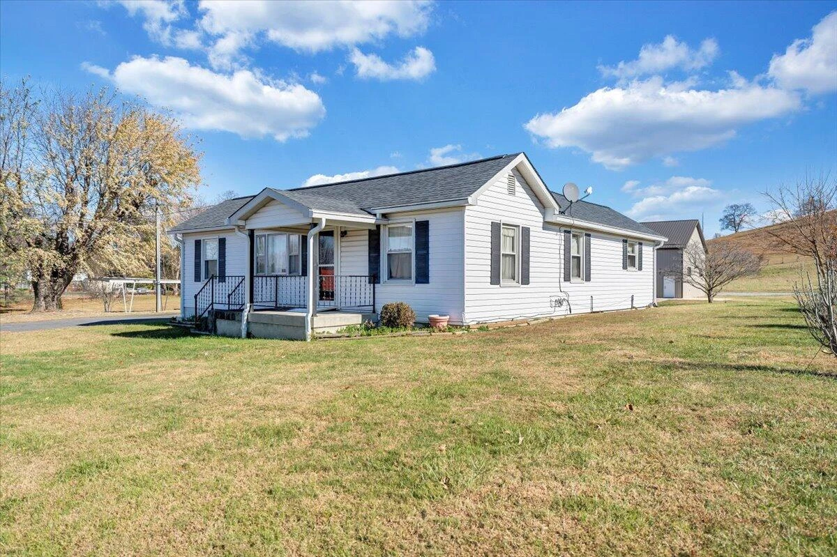 373 Richardson DR - Photo 3