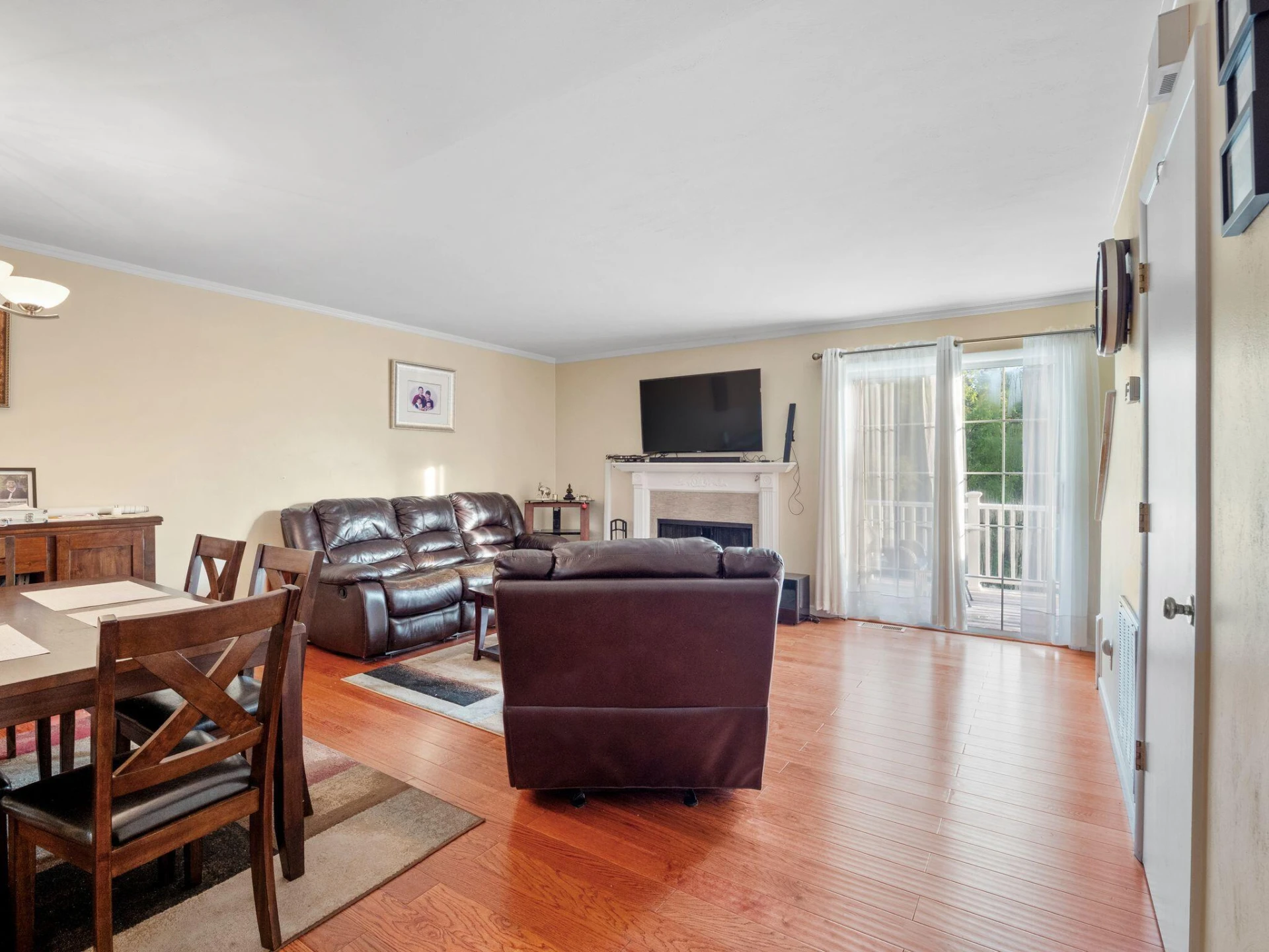 3036 Winterberry DR - Photo 3