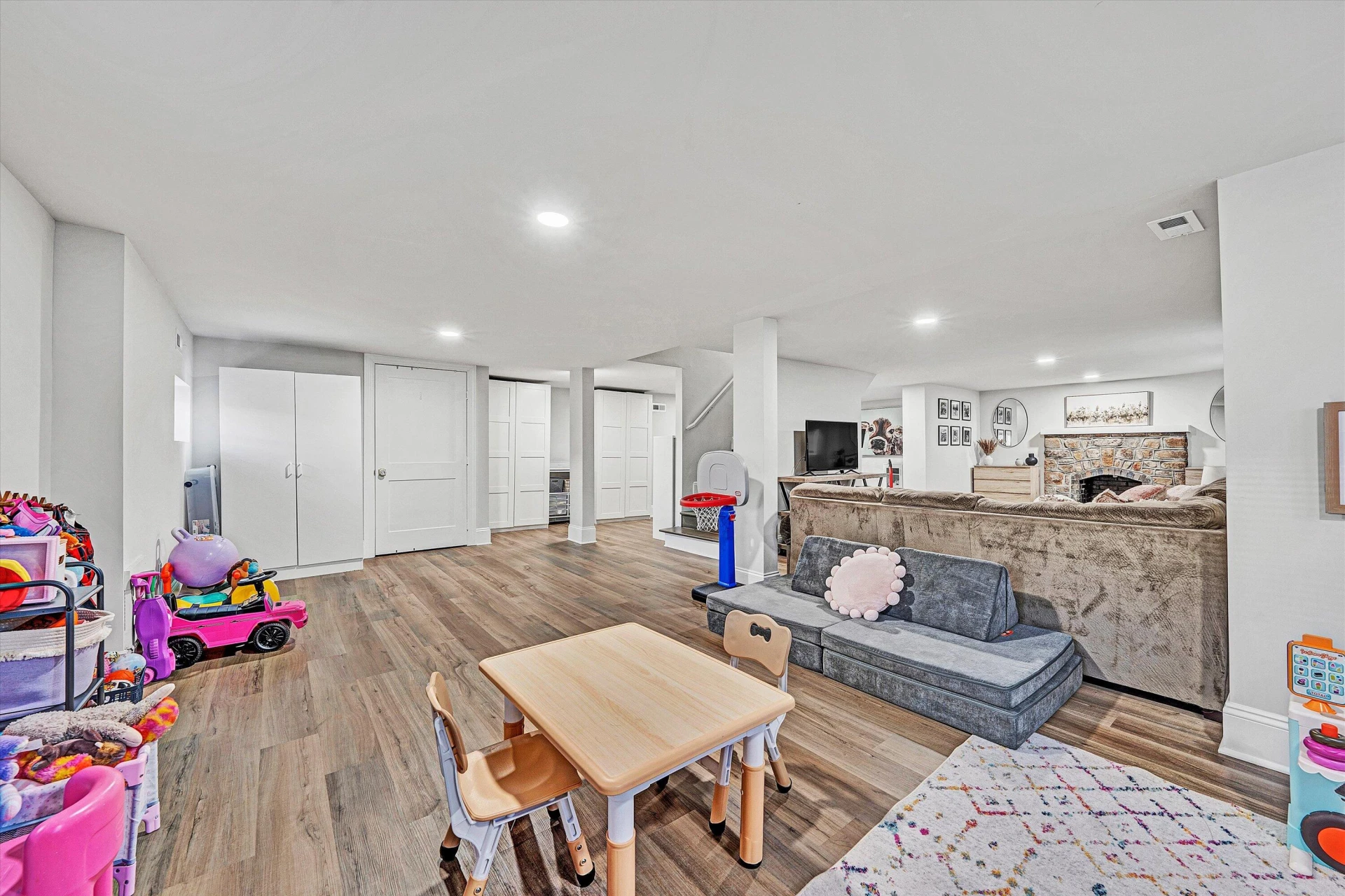 2232 Mount Regis DR - Photo 35
